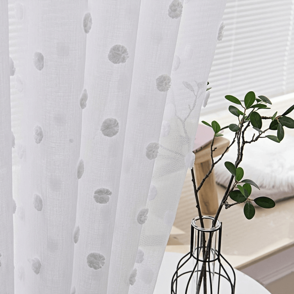 Rideau fenêtre chambre Névolis